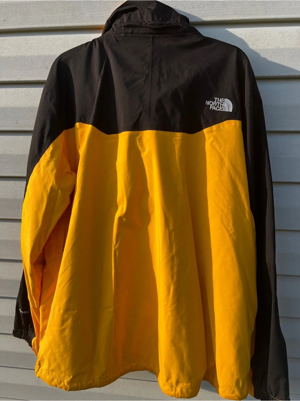 CLEAN The North Face size XL Mens Varius 2010 Yellow Jacket
